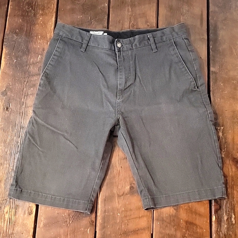 Volcom Mens Chino shorts